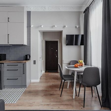 City Centre Silver Apartment 오데사 외부 사진