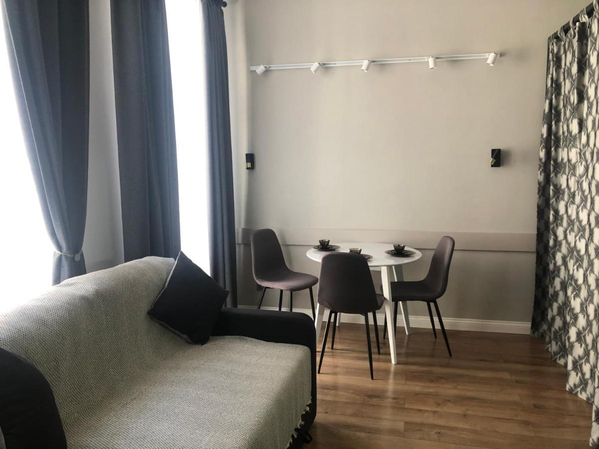 City Centre Silver Apartment 오데사 외부 사진
